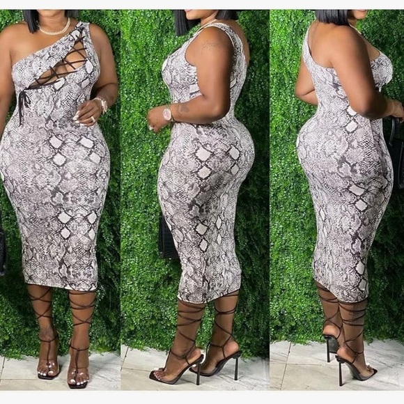 BODYCON DRESS Laced Over Chest NEW - Picture 4 of 6